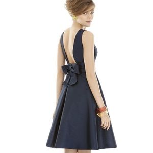 Alfred Sung D681  SZ 12 Prom/Formal/ Bridesmaids